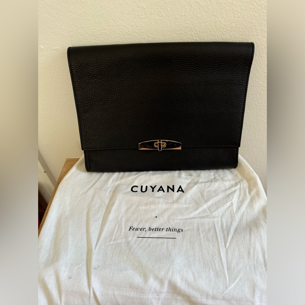 Cuyana Black Clutch Portfolio